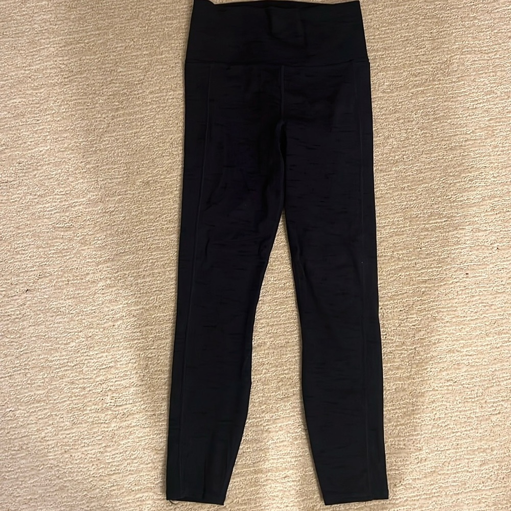 Vuori leggings with side pockets